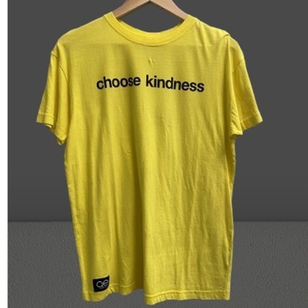 NEW Queer‎ Eye Official Choose Kindness Unisex Yellow Small